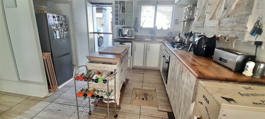 2 Bedroom Property for Sale in Paradise Beach Eastern Cape